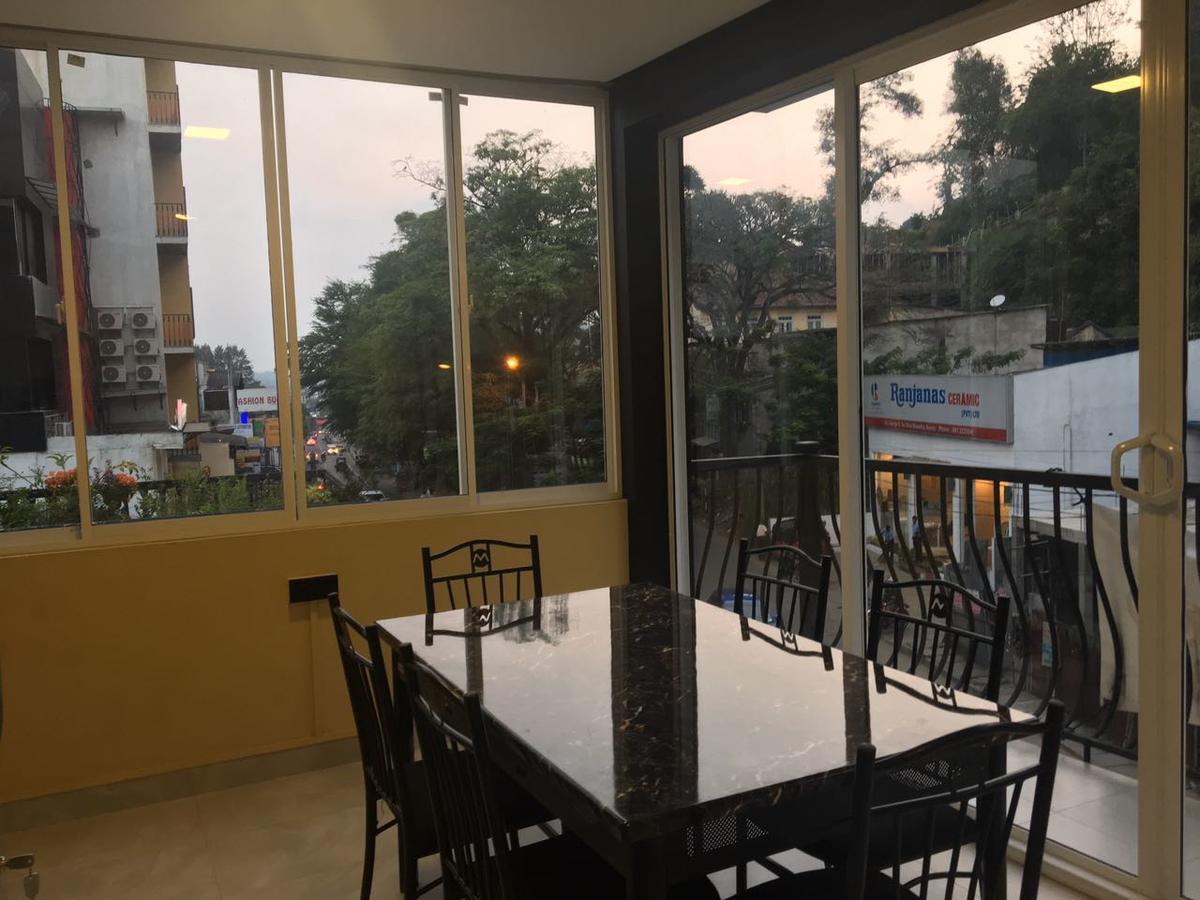 281 Kandy City Hostel & Rooms Deiyannewela ภายนอก รูปภาพ