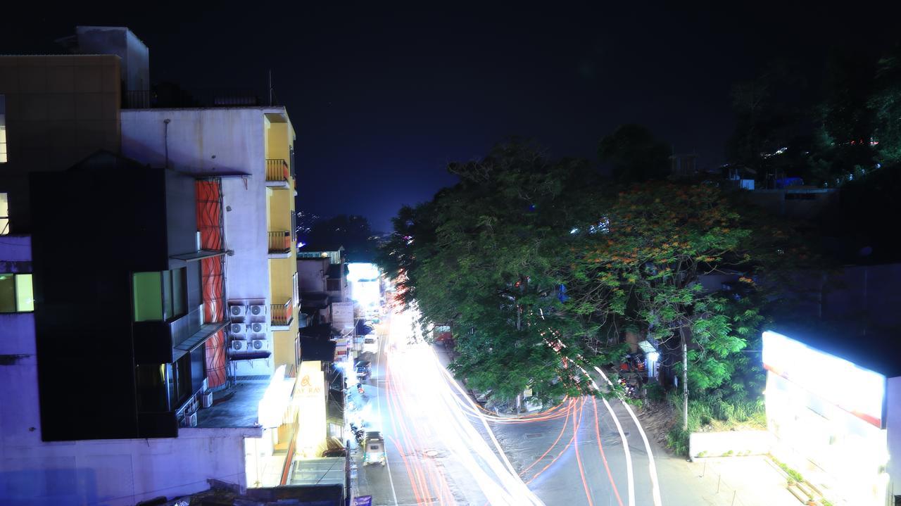 281 Kandy City Hostel & Rooms Deiyannewela ภายนอก รูปภาพ
