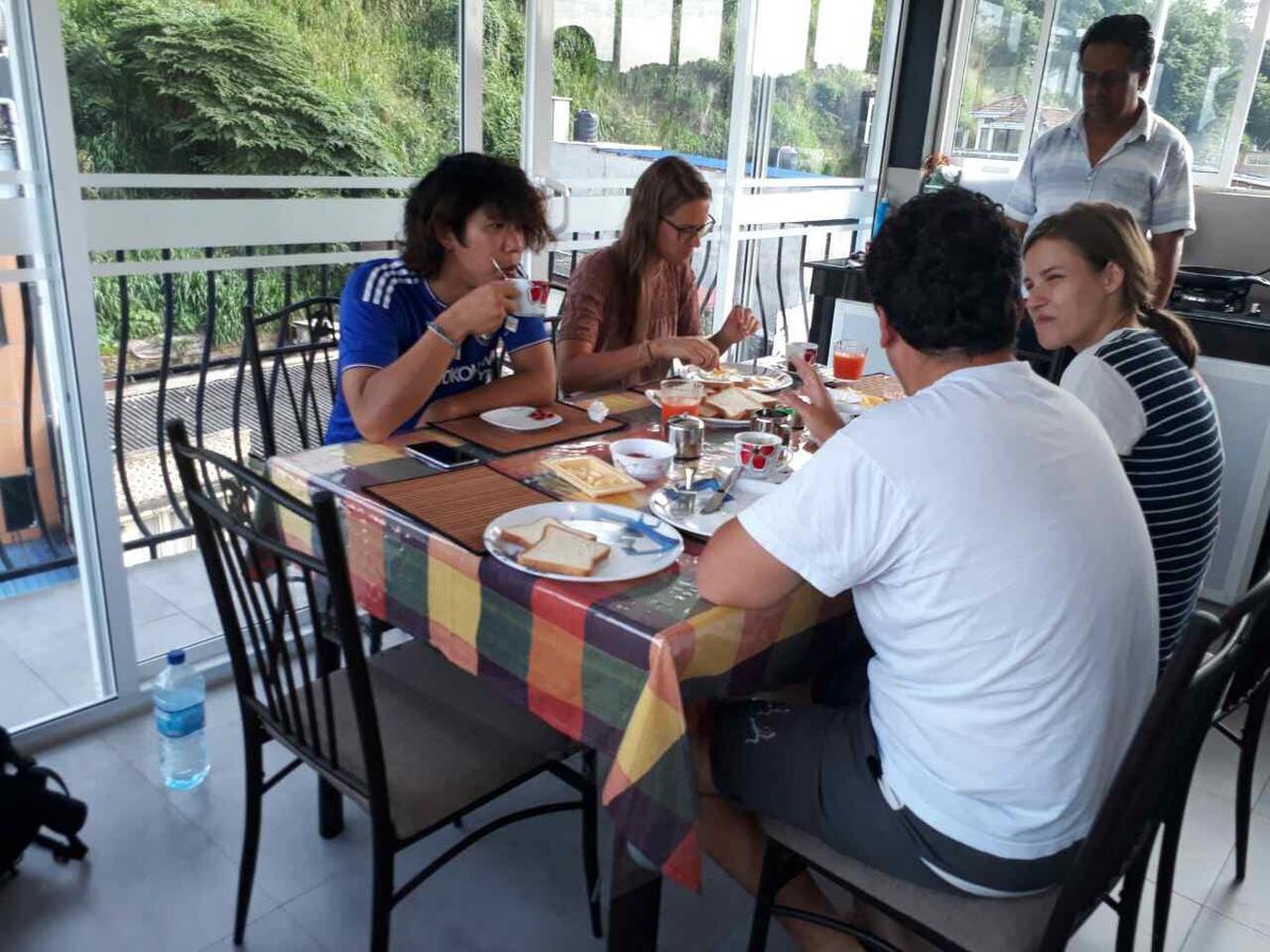 281 Kandy City Hostel & Rooms Deiyannewela ภายนอก รูปภาพ